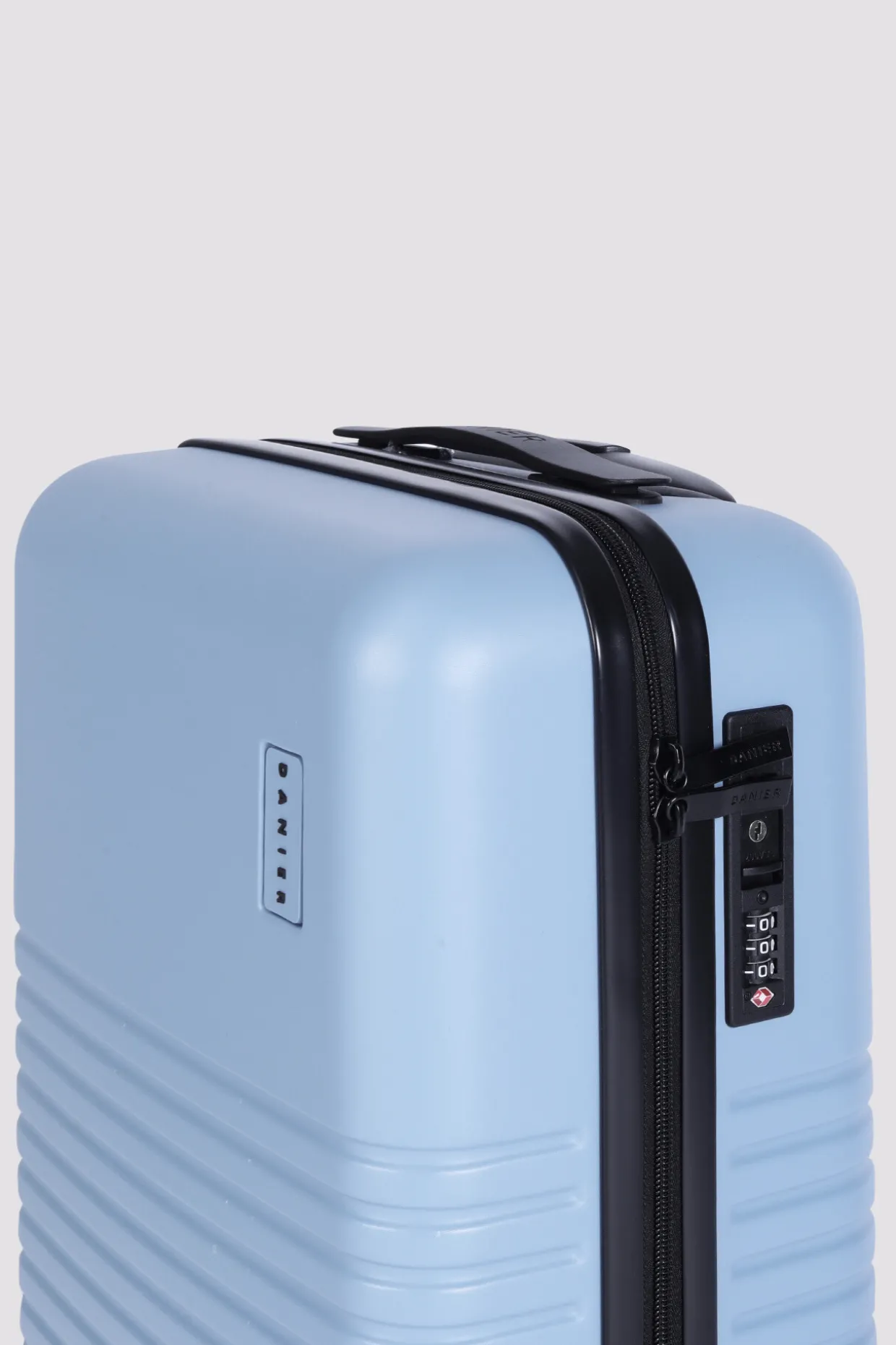 MONACO 18" CARRY-ON CASE
