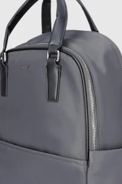 TRAVELPRO BACKPACK