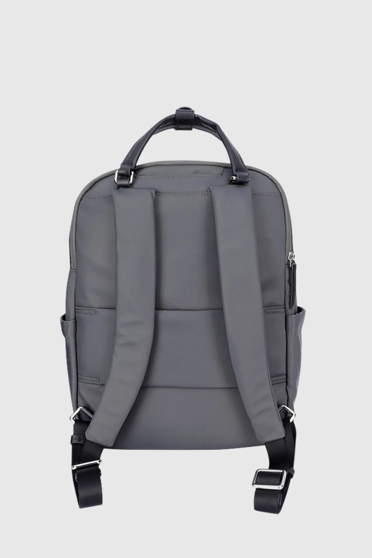 TRAVELPRO BACKPACK
